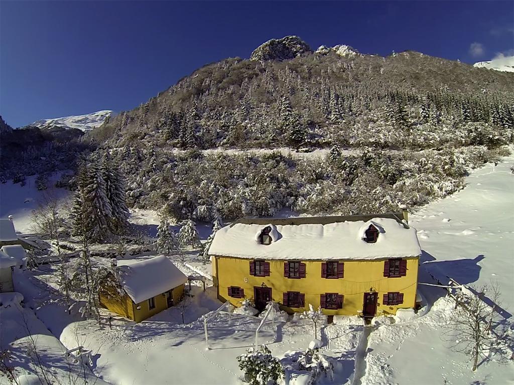 Gite Auberge Les Cascades La Mongie Eksteriør billede